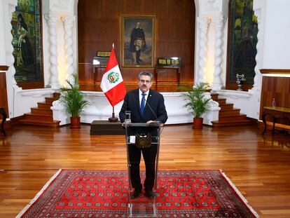 Manuel Merino durante la comparecencia donde presentó su renuncia.