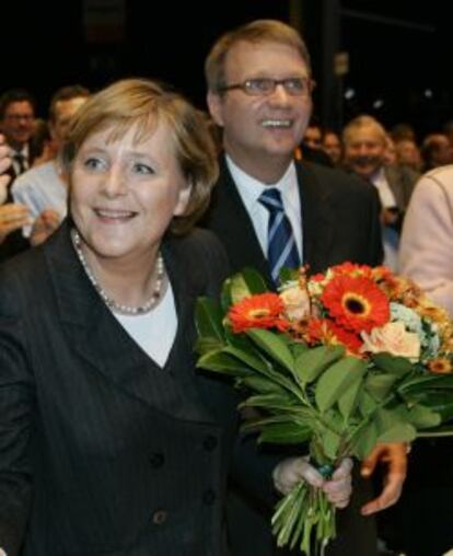 La canciller alemana, Angela Merkel, y el exministro Ronald Pofalla en una imagen de archivo.