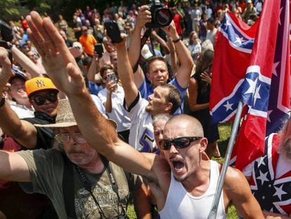 Miembros del Ku Klux Klan en una concentración en Carolina del Sur, en 2015.
