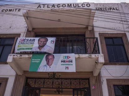 Las oficinas de PRI en Atlacomulco, Estado de México, lucen solitarias.