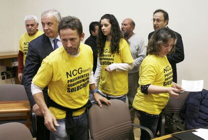 Pachi Vázquez se reunió con los afectados en el Parlamento