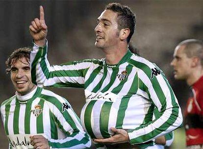 García Muñoz celebra el único tanto de su equipo ante el Real Unión