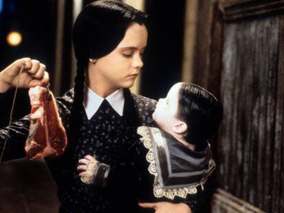 Christina Ricci como Miércoles Addams en 'La familia Addams: la tradición continúa' (1993).