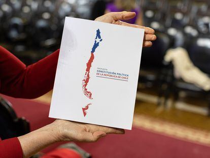 El texto de nueva Constitución para Chile que será plebiscitado el 17 de diciembre.