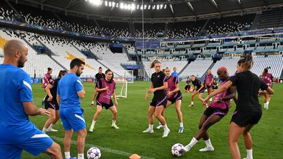 El Barcelona, en el entrenamiento de este viernes en el estadio de la Juventus.