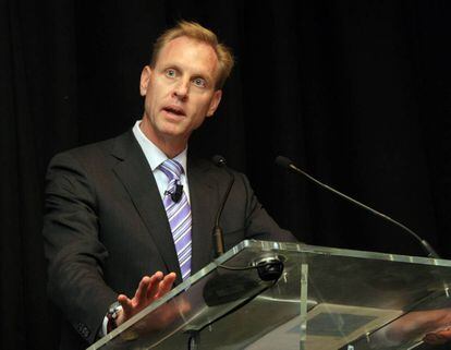 Patrick Shanahan durante una conferencia en 2009 sobre Boeing.