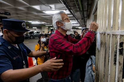 El periodista José Rubén Zamora es detenido este sábado 30 de julio en Ciudad de Guatemala.