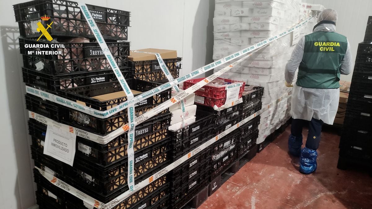 cinturón Bronceado Hacia arriba La Guardia Civil se incauta de más de 28 toneladas de comida en mal estado  en la Operación Potacar | Sociedad | EL PAÍS