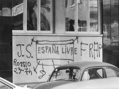Pintadas en Lisboa contra la ejecución de dos activistas de ETA y tres del FRAP en 1975.