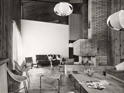 Casa Durana (Vitoria, 1959), en una foto inédita de Alberto Schommer que puede verse en la exposición. |