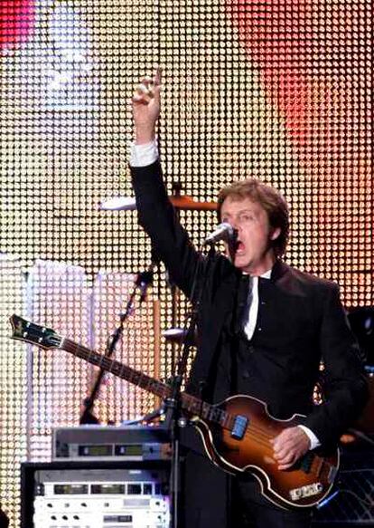 El cantante británico Paul McCarthney durante un concierto en el Liverpool Sound en Anfield, Liverpool (Reino Unido).