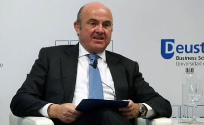 El vicepresidente del BCE participa en una jornada organizada por Deusto Business School y KPMG.