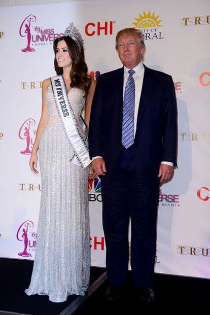 Lo de evitar mezclar negocios y placer no va con Donald. Por eso compró el certamen de Miss Universo, para después venderlo a la corporación IMG. Antes, se le acusó de elegir a algunas finalistas a dedo, y la cadena Univision rompió su relación con el concurso por sus comentarios sobre los inmigrantes mexicanos.