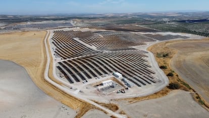 Planta fotovoltaica de OHLA en Olivares de Jaén.