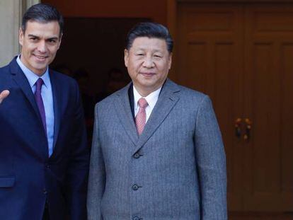 El presidente del Gobierno español, Pedro Sánchez, y el presidente de China, Xi Jinping
