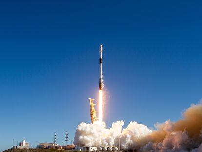 Lanzamiento del cohete SpaceX Falcon 9 en California (Estados Unidos) el pasado 1 de diciembre.