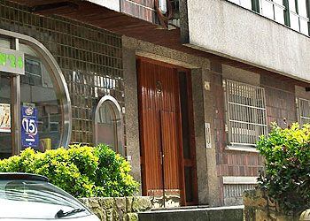 Edificio del barrio bilbaíno de Deusto donde fue detenido Samir Mahdjoub, <i>Sami Menardo.</i>