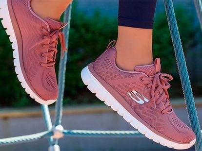 Estas zapatillas Skechers de uso diario arrasan en Amazon