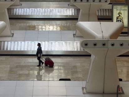 Zona de recogida de maletas vacía en el aeropuerto Adolfo Suárez-Madrid Barajas.