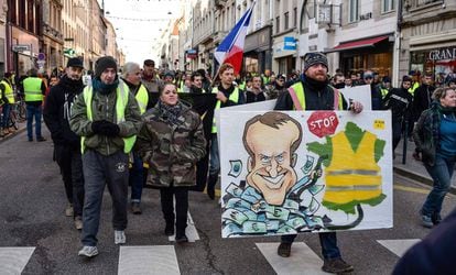 Manifestación de los chalecos amarillos en Nancy (Francia) en el décimo fin de semana consecutivo de protestas.