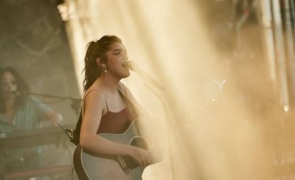 Amaia, durante su actuación en el Mallorca Live Festival.