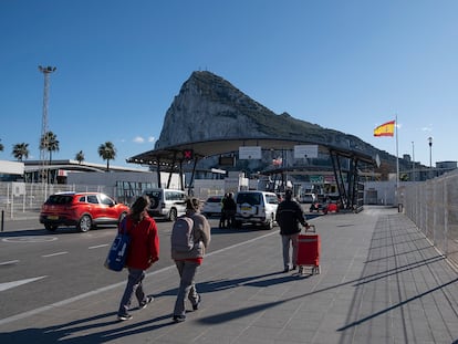 Paso fronterizo entre España y Gibraltar en la Línea de la Concepción (Cádiz)