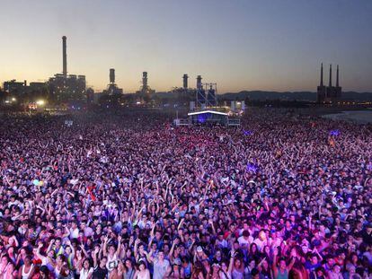 Asistentes al Barcelona Beach Festival del 2016.