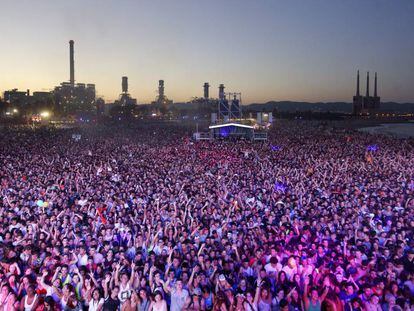 Asistentes al Barcelona Beach Festival del 2016.