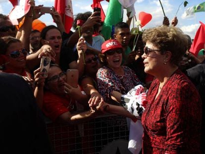 La expresidenta Dilma Rousseff se despide de su residencia durante seis a&ntilde;os, el Palacio de la Alvorada