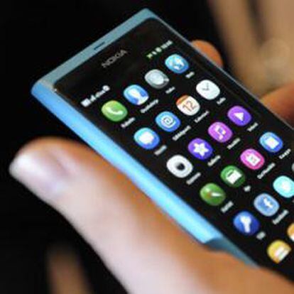 El Nokia N9 usa el sistema operativo MeeGo
