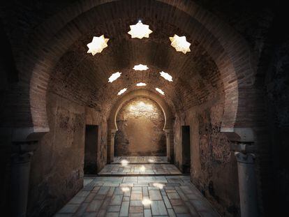 Vestíbulo de ingreso de los baños árabes de Jaén, en los sótanos del palacio de Villardompardo de la ciudad andaluza.