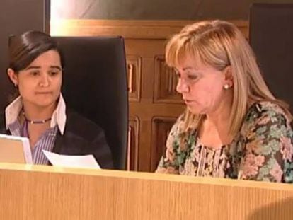 Carrasco y la hija de la asesina confesa se enzarzaron en una disputa legal