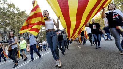 Manifestación en el Paseo de Gracia este martes.