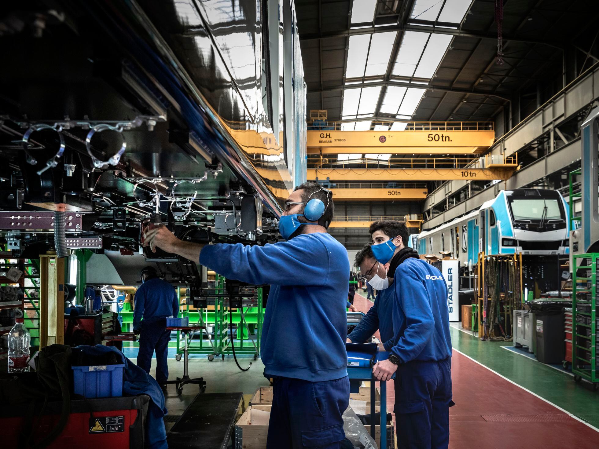 Stadler gana un contrato de  millones y fabricará hasta 504 tranvías  para Austria y Alemania con ingeniería española | Economía | EL PAÍS