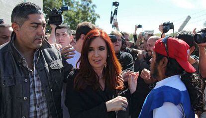 Cristina Fern&aacute;ndez, este domingo en La Plata. / HO (AFP)