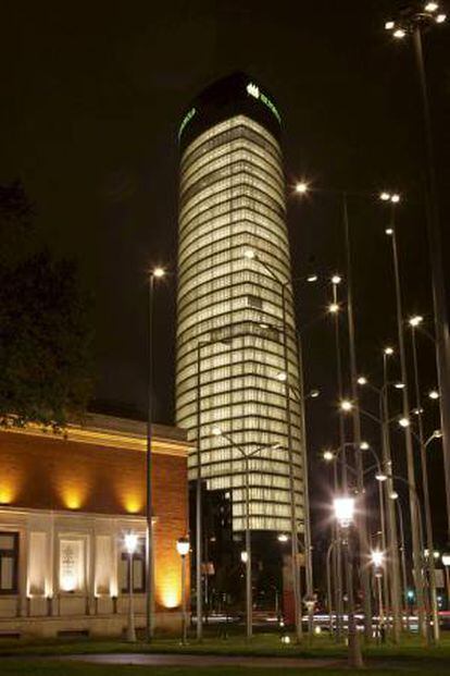 Vista de la Torre de la compañía Iberdrola, en Bilbao. EFE/Archivo