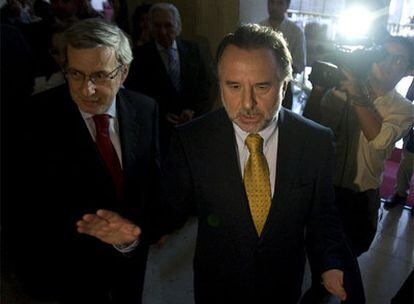 Perú y Chile dirimen el conflicto de límites en la Corte de La Haya (Holanda).