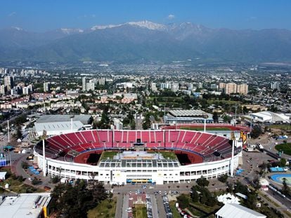 Vista aérea del Estadio Nacional en Santiago (Chile).