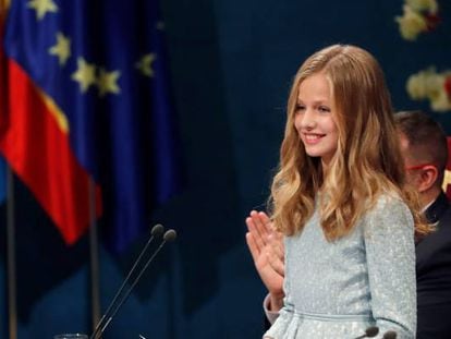 La princesa Leonor pronuncia su discurso, el primero en su condición de heredera de la Corona, durante la ceremonia de entrega de los Premios Princesa de Asturias 2019.