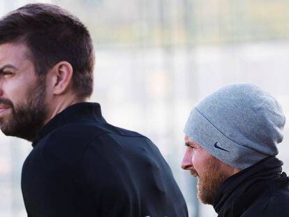 Piqu&eacute; y Messi, en el &uacute;ltimo entrenamiento del Bar&ccedil;a.