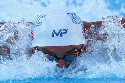 Michael Phelps durante los 100 mariposa en los Campeonatos Nacionales de Estados Unidos, en San Antonio.