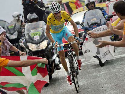 Vincenzo Nibali, en el ascenso de Hautacam.