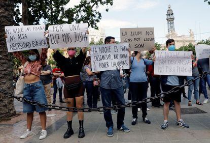 Manifestación en Valencia en junio 2021 en protesta por el precio de la luz.