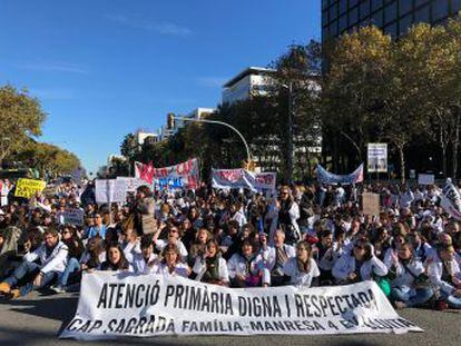 La última reunión entre el ICS y el sindicato Metges de Catalunya vuelve a terminar, de madrugada, sin acuerdo entre las partes