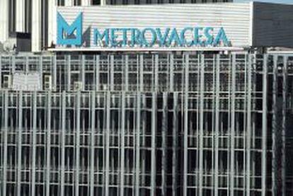 Cartel de Metrovacesa en un edificio en Madrid.