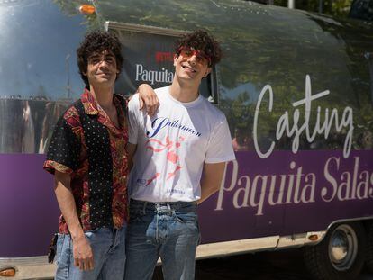 Javier Ambrossi y Javier Calvo en el casting para la serie "Paquita Salas" en Ciudad Universitaria, Madrid.