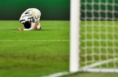 Cristiano se lamenta tras sufrir un golpe ante el Oporto, el martes.