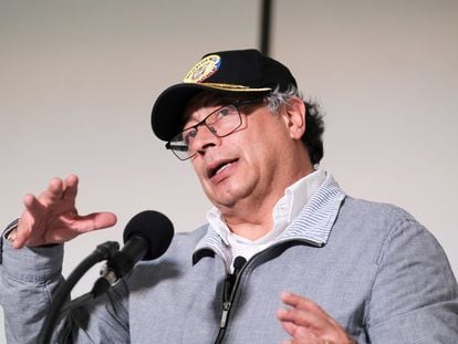 Gustavo Petro, mientras habla durante una rueda de prensa en Bogotá, Colombia.