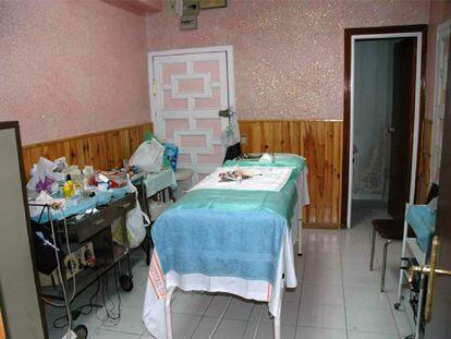 Sala de intervenciones quirúrgicas de la clínica de la calle de Coslada.
