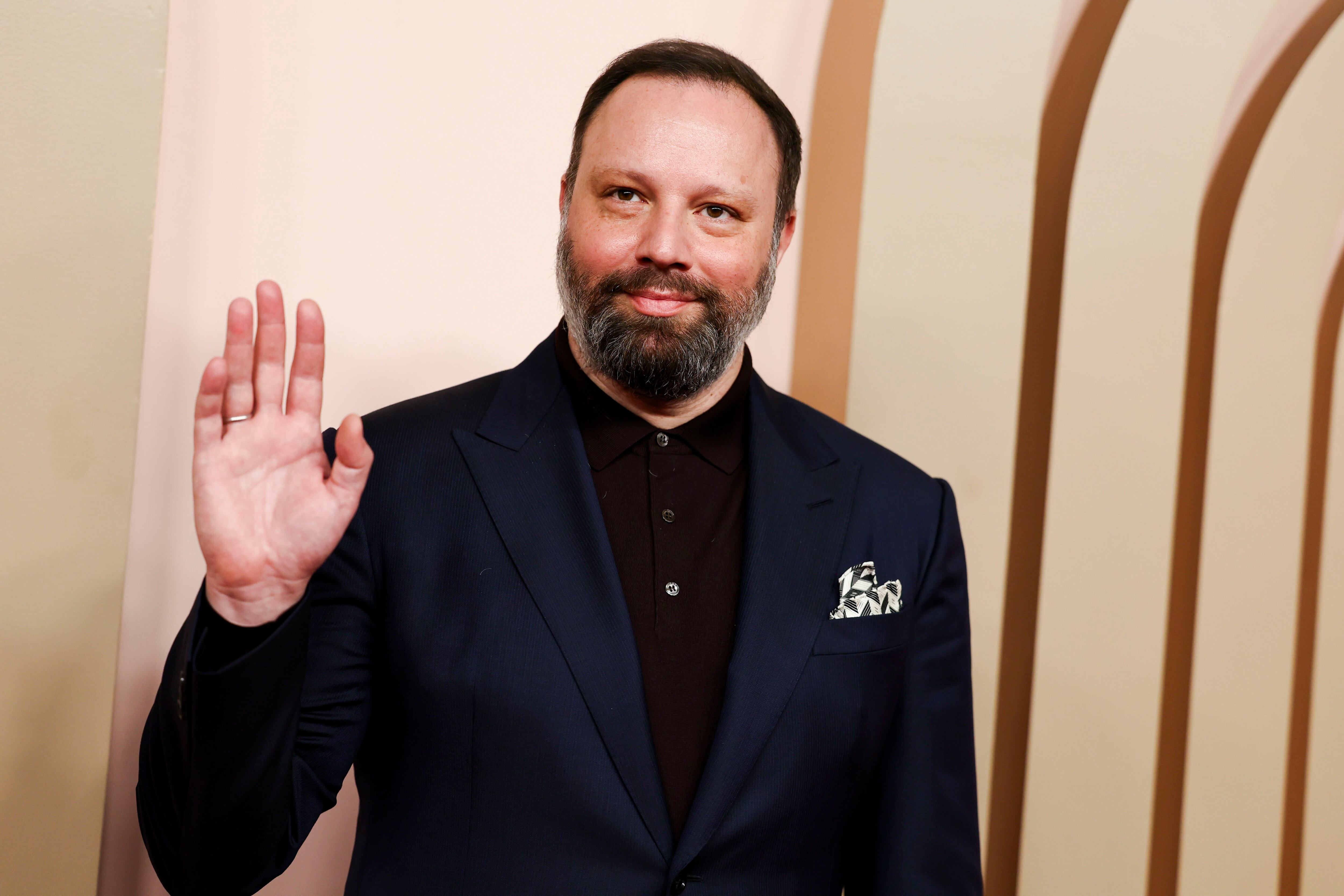 Yorgos Lanthimos, el provocador director griego que triunfa en Hollywood con un cine críptico, lleno de sexo y violencia
